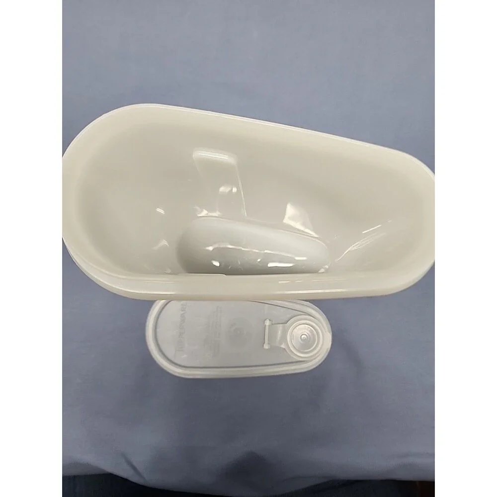 Vintage Tupperware 1 Qt. Store And Pour  #792-9 793-3 Container Lid & Pour Spout
